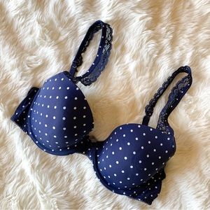 Aerie lightly padded lace bra. Navy and white polka dots, 34C